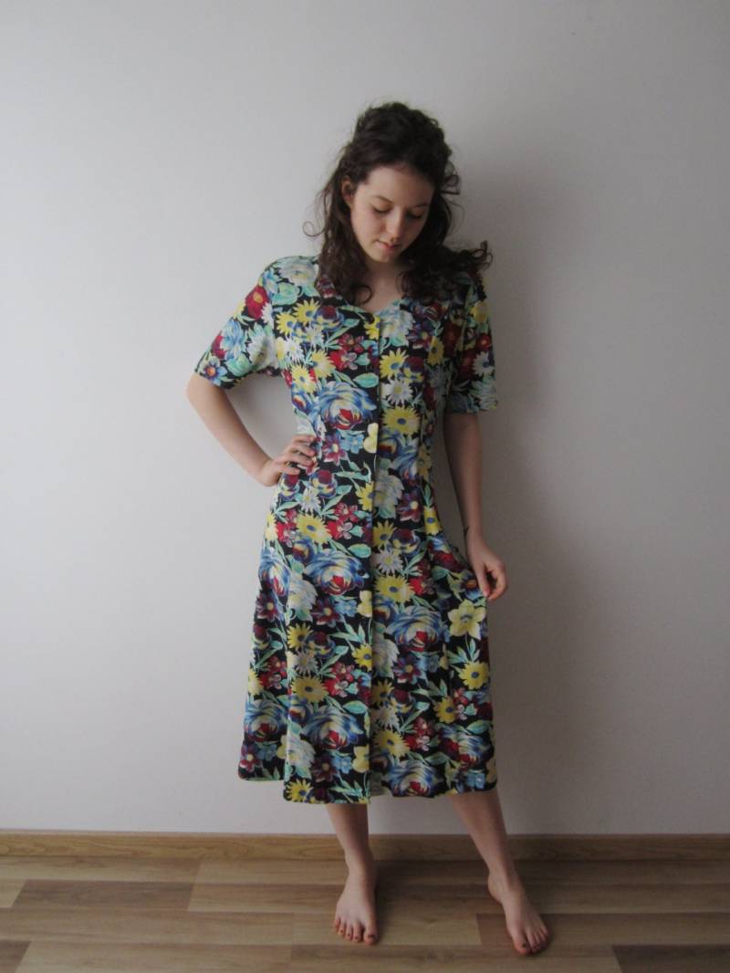 90Er Sommerkleid Blumen Print Kurzarm Button Up Schulterpolster Kleid Hipster Girl Shirt Medium Size von VintageSisBro