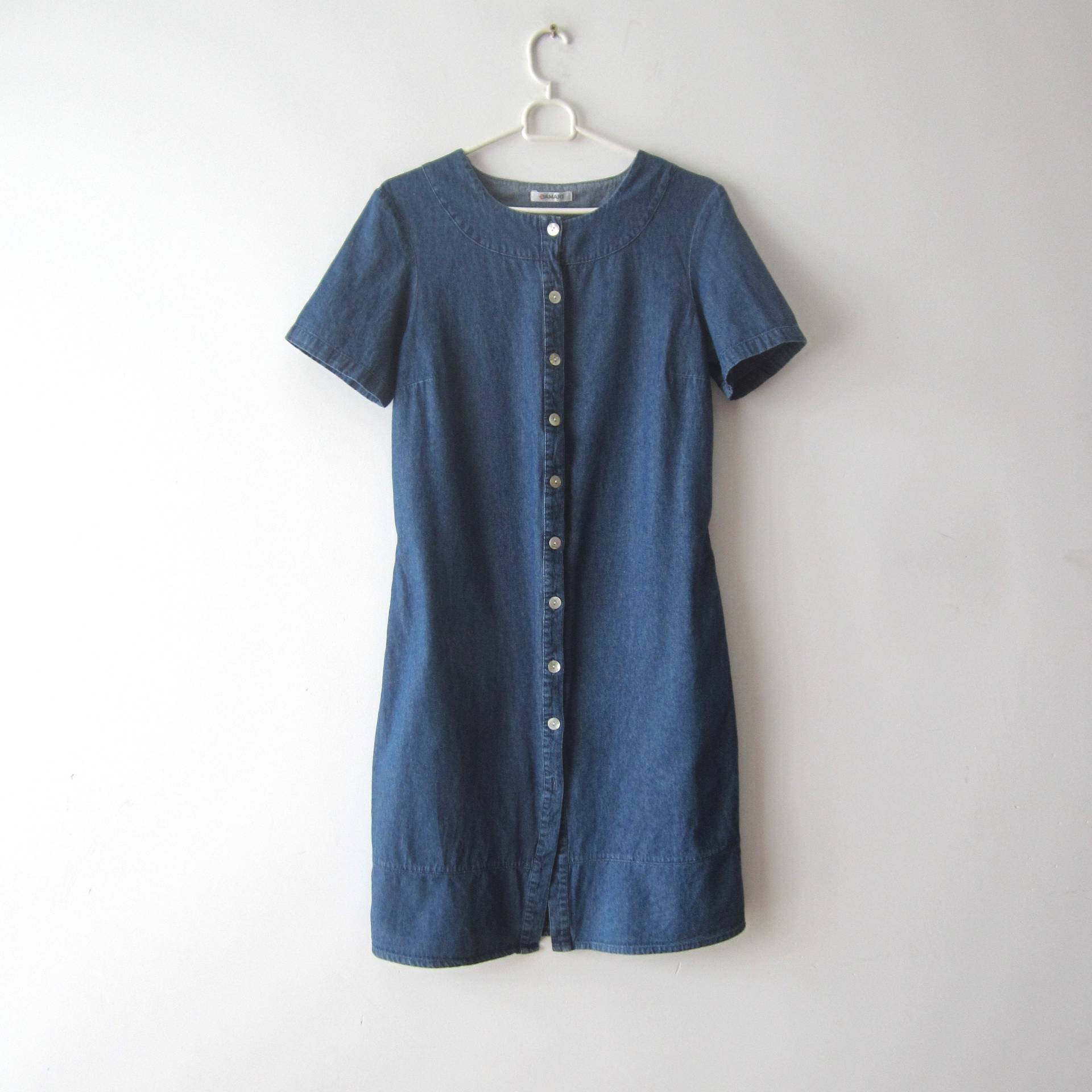 Vintage 90Er Jeans Shirt Kleid Denim Button Up Jeanskleid Kurzärmeliges Grunge Bequemes Midi Gr. S/M von VintageSisBro