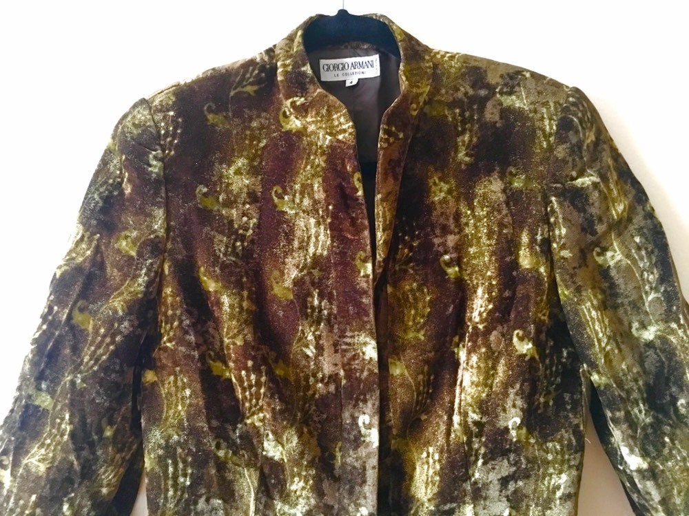 Atemberaubende Vintage Oliv/Khaki Grün Giorgio Armani Lux Samt Doppelfarbige Kleid Jacke/Blazer. Cooles Nehru Halsband, Verdeckte Knöpfe. Sz 4/M von VintageSoulFood