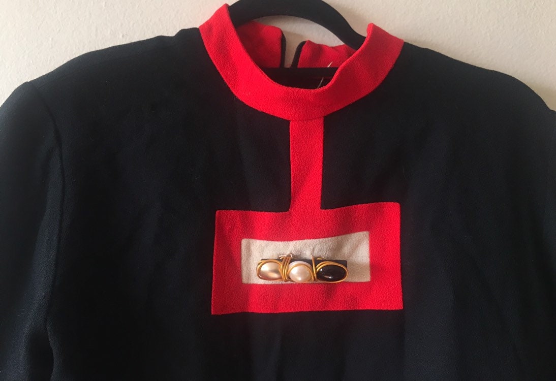 Vintage Steve Fabricant | 60Er Jahre Piere Cardin/Courreges StilSchwarz Rot Weiß Farbe Block Wolle Kleid Kunst Zu Tragen Drahtige Perle & von VintageSoulFood