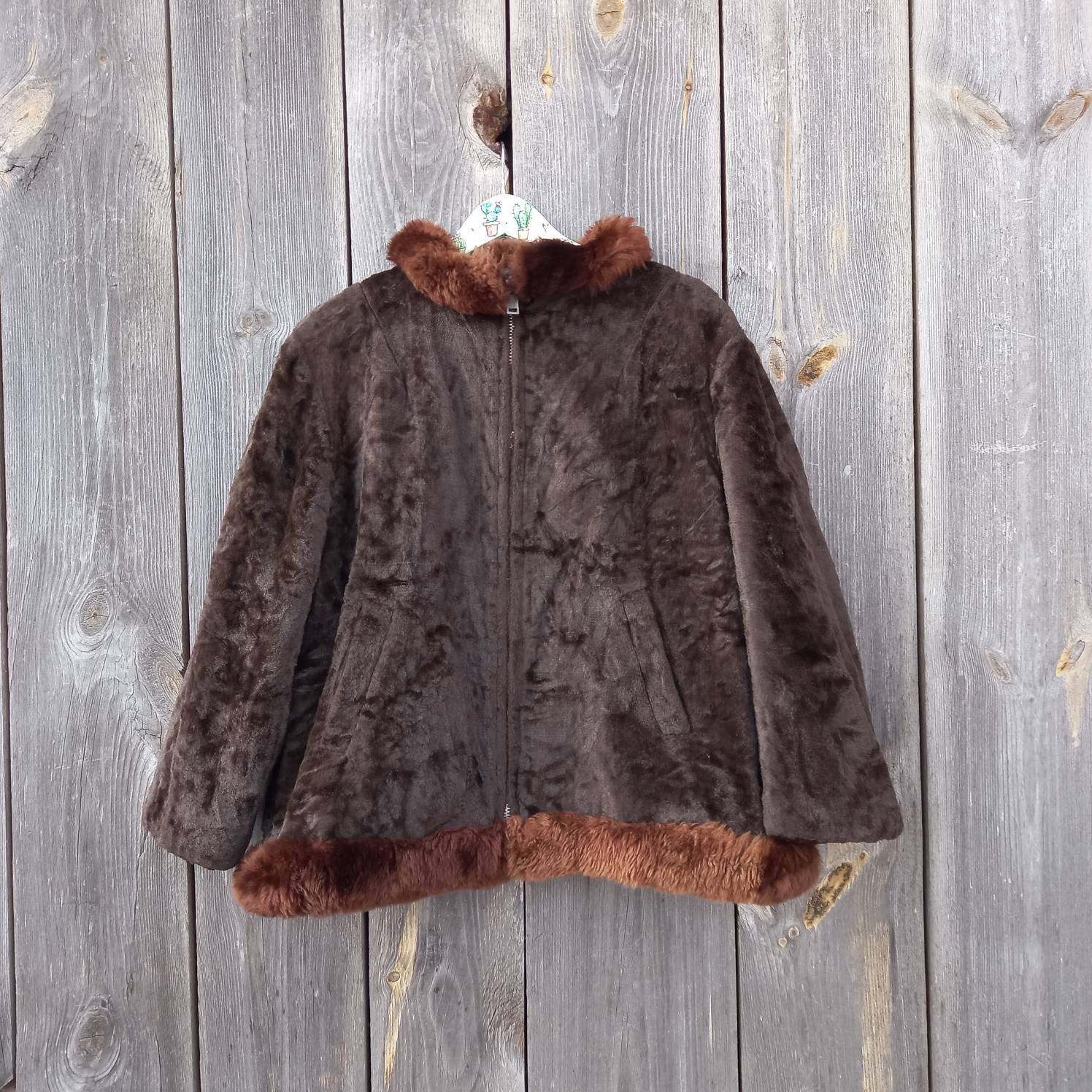 70Er Braune Kunstfelljacke Für Damen 1980Er Vintage Vegan Animals Print Kleidung Peacoat Oberbekleidung Mantel Winterjacke M Oder L von VintageSpiritUA