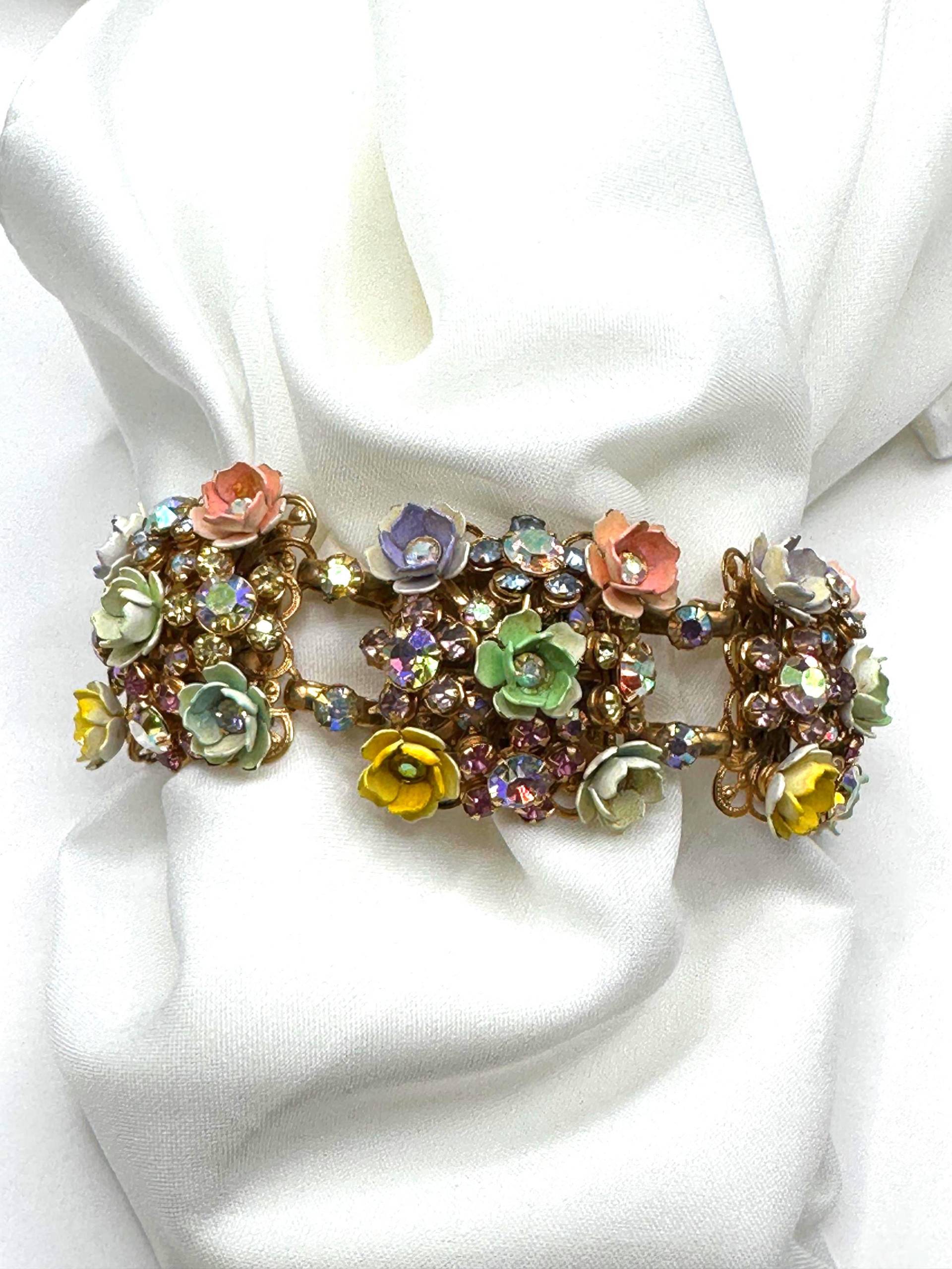 Blüten Strass Armband Vintage 1950S Atemraubend Schönes Pastell Metallblüten & Kristall Gliederarmband - Weltweite Sammler Rarität von VintageStarsParis