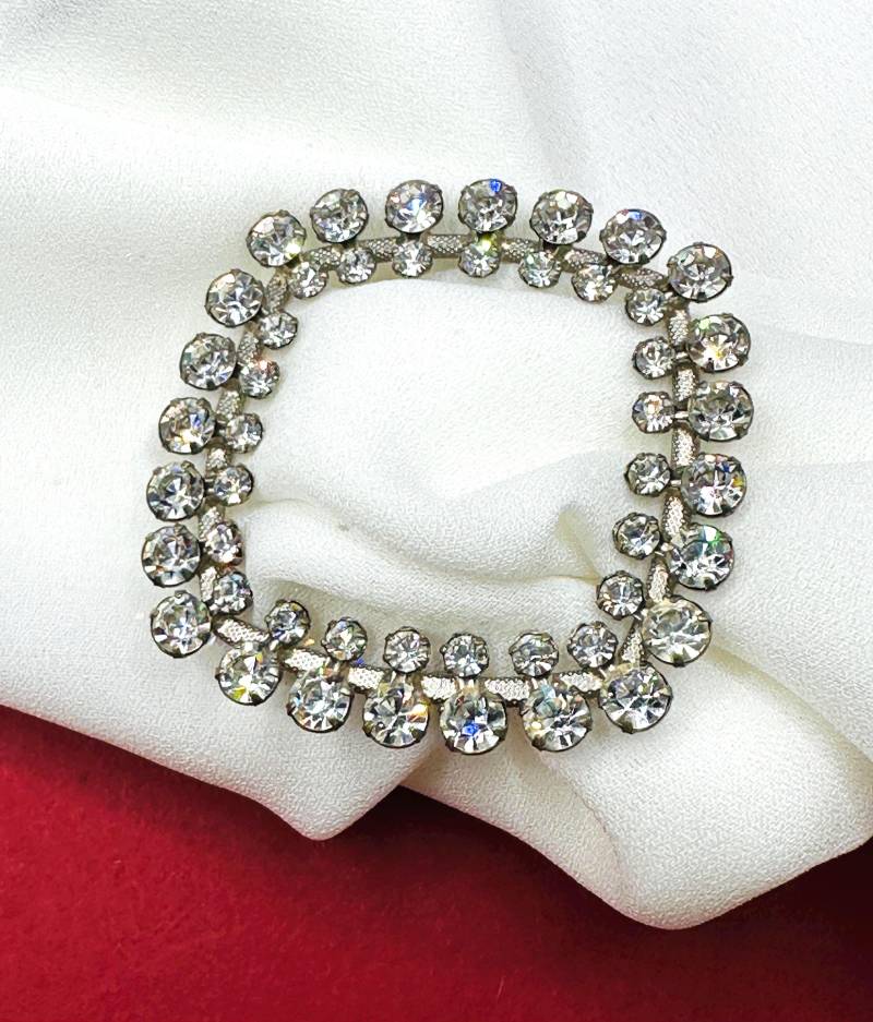 Brautkleid Abendkleid Gürtelschnalle Klare Strass Verzierte Vintage 1950S - 60S Gürtel Schließe, 5.5 cm Ø Wunderschön Funkelnd von VintageStarsParis