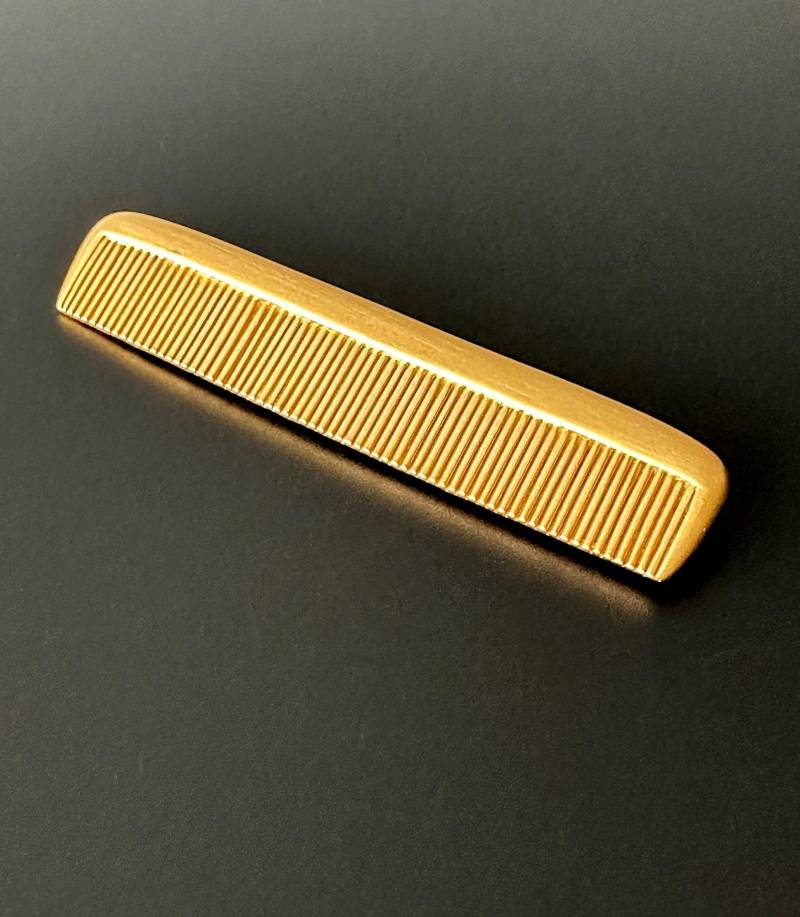 Coiffeur Kamm Brosche, Edel Matt Vergoldete, Hochwertige Vintage 1980S Haarkamm Seltener Fund, Sehr Gute Qualität, 9 cm Lang von VintageStarsParis