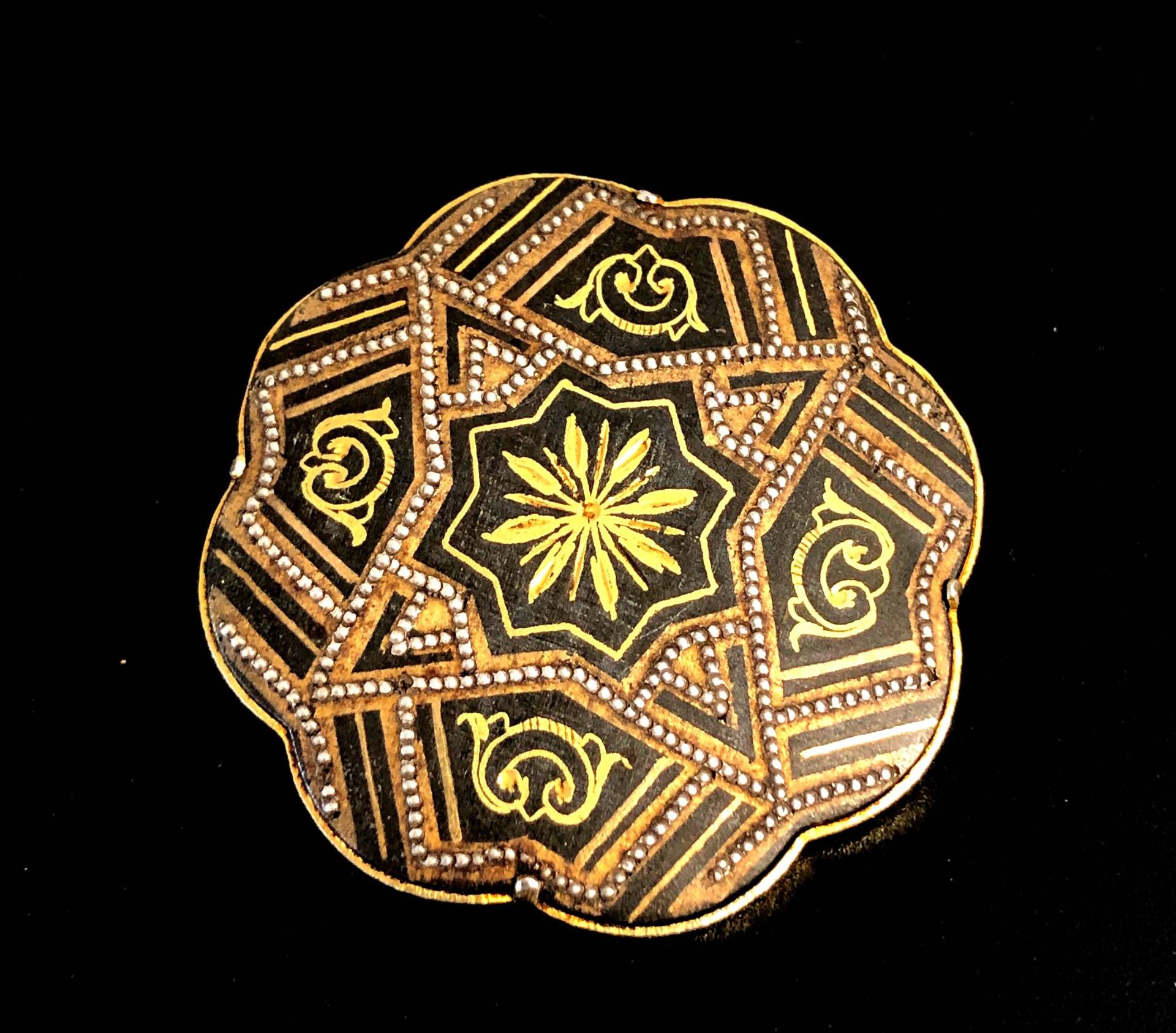 Damaszierte Jugendstil Brosche Detaillierte Handarbeit Der 40Er - 1950Er Jahre von VintageStarsParis