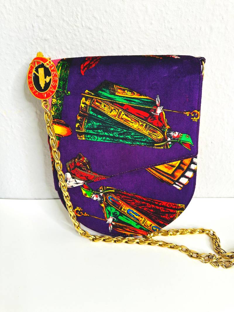 Gianni Versace Umhängetasche Vintage 1980S Seltene Haute Couture Crossbody Schultertasche Priester Design Tasche, Rar Und Original von VintageStarsParis