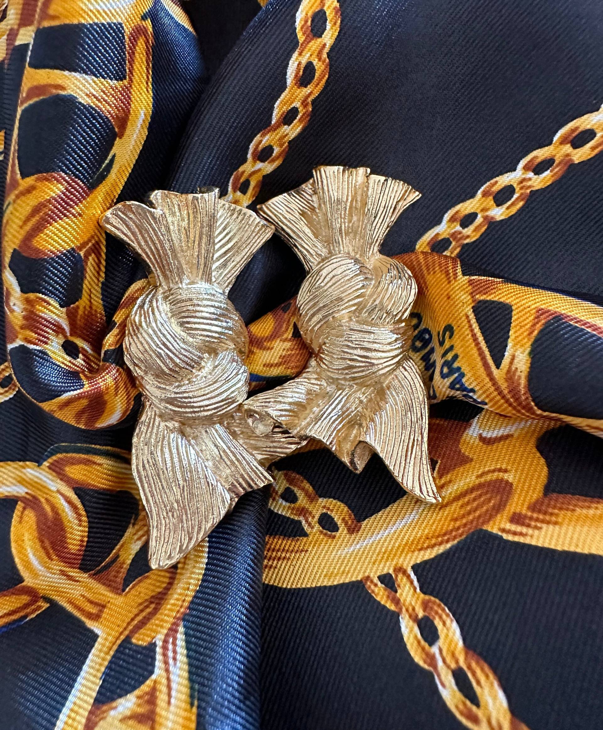 Givenchy Couture Ohrclips Original Haute Designer Signierte Clip Ohrringe, Hochwertiger Luxus Schmuck von VintageStarsParis