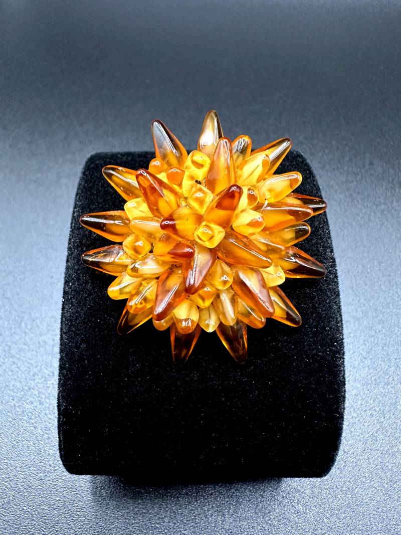 Honigfarbe Glasperlen Brosche Mit Perlen Aus Glas Verzierte Vintage 1950S Brosche, Seltener Fund von VintageStarsParis