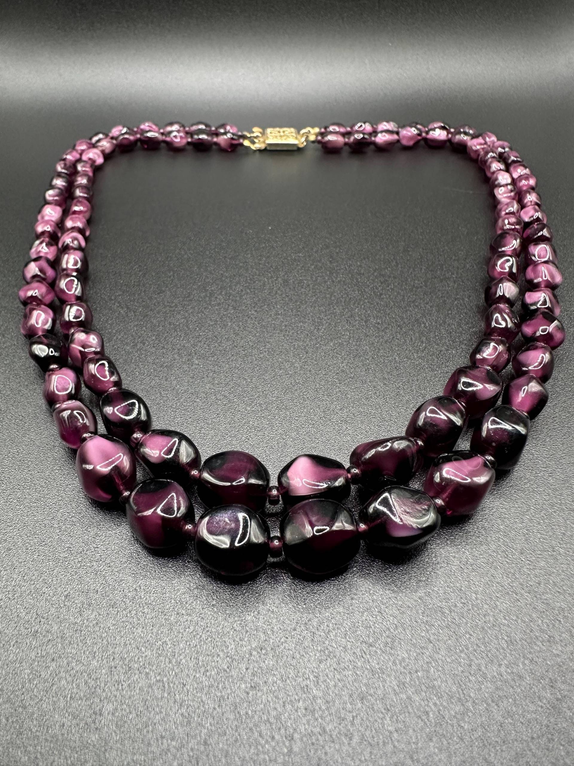 Lila Glasperlen Halskette Wunderschöne Original Vintage 1950S - 1960S Givre Glas Perlenkette von VintageStarsParis