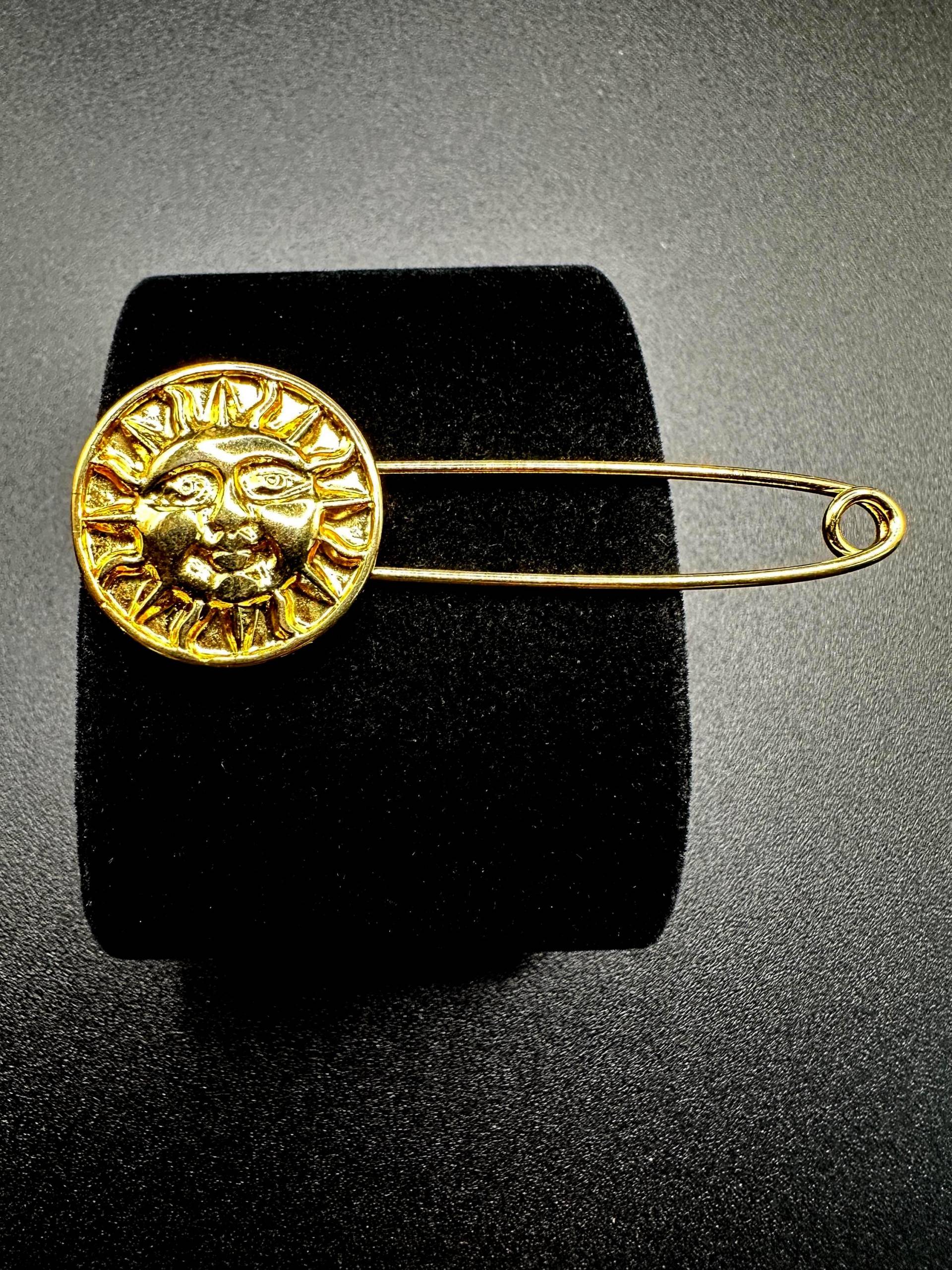 Sonnen Kiltnadel Brosche Vintage 1980S Kilt Nadel Sicherheitsnadel Vergoldete Brosche, Sonne von VintageStarsParis
