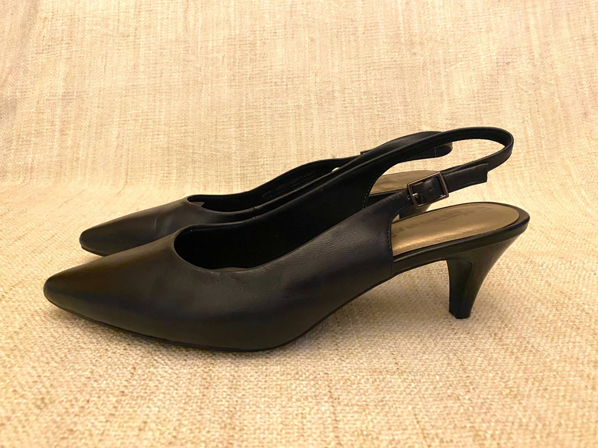 Tamaris Black Leather Pumps Size 41 - Elegant Women's Shoes, Comfortable Mid Heels, Office Or Evening Wear, Classic & Timeless von VintageStyleShopDE