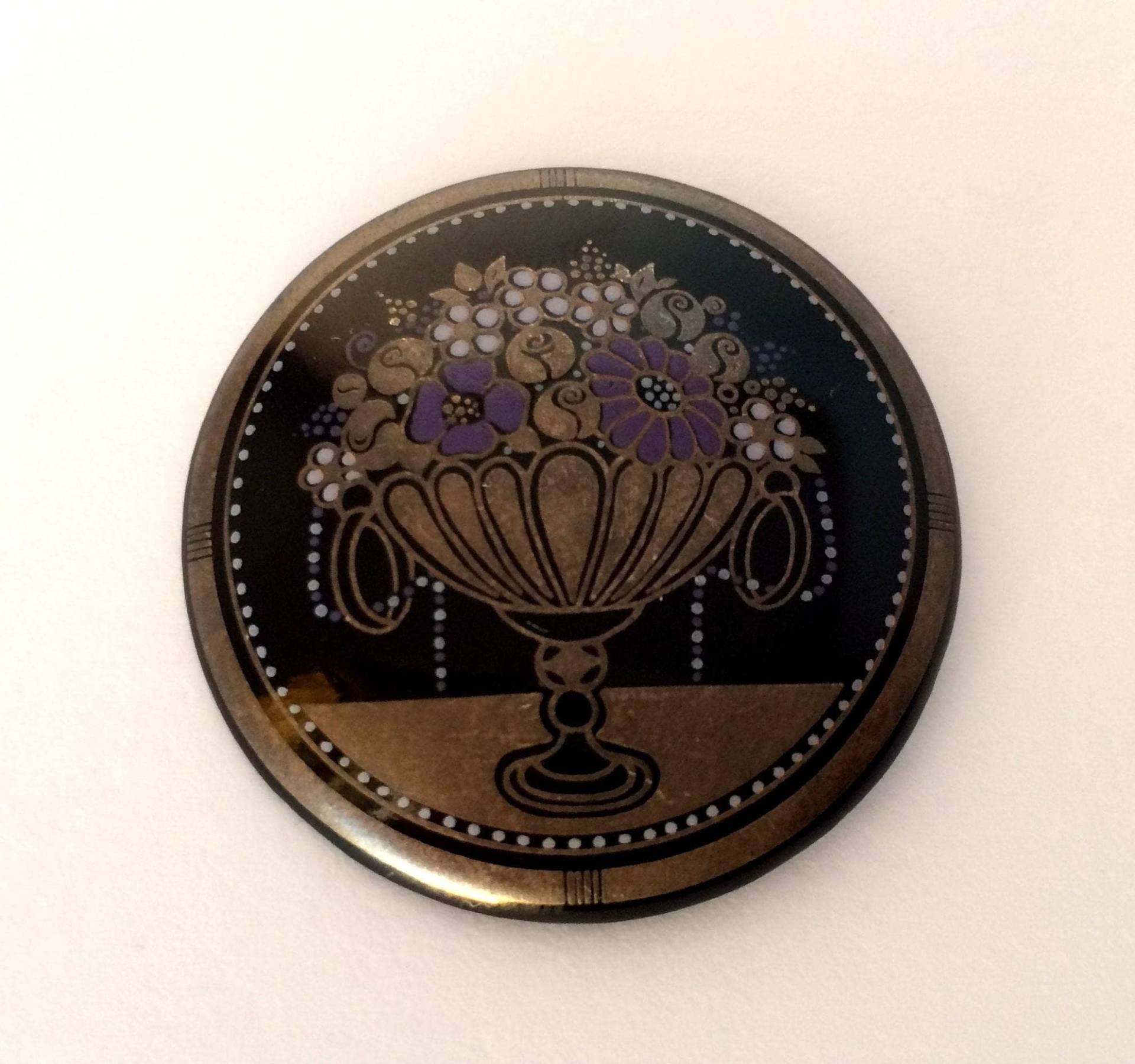 Vintage Michaela Frey Brosche | Runde Emaille Vase Mit Blumen 1970S Retro Jewelry Black Enamel Brooch Floral Gift von VintageStyleShopDE
