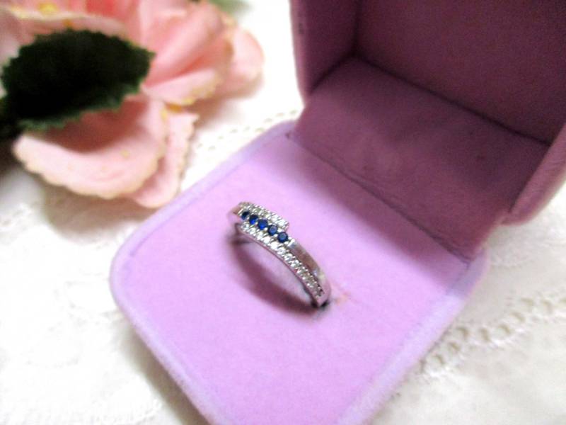 Edler Saphirring Weiße Zirkonia Vintage Silberring 53 16, 75 Mm 925 Silber Ring Silber Elegant Damenring von VintageTausendSchoen