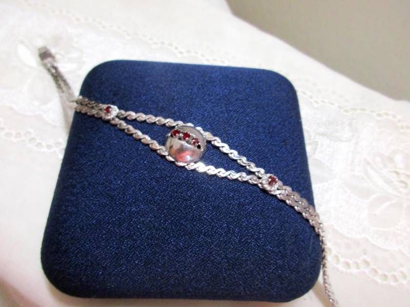 No 21 Zierliches Silberarmband 835 Mit Granatsteinchen Schlangenarmband Rhodiniert 19 cm Damenarmband Geschenk Feines Armband von VintageTausendSchoen