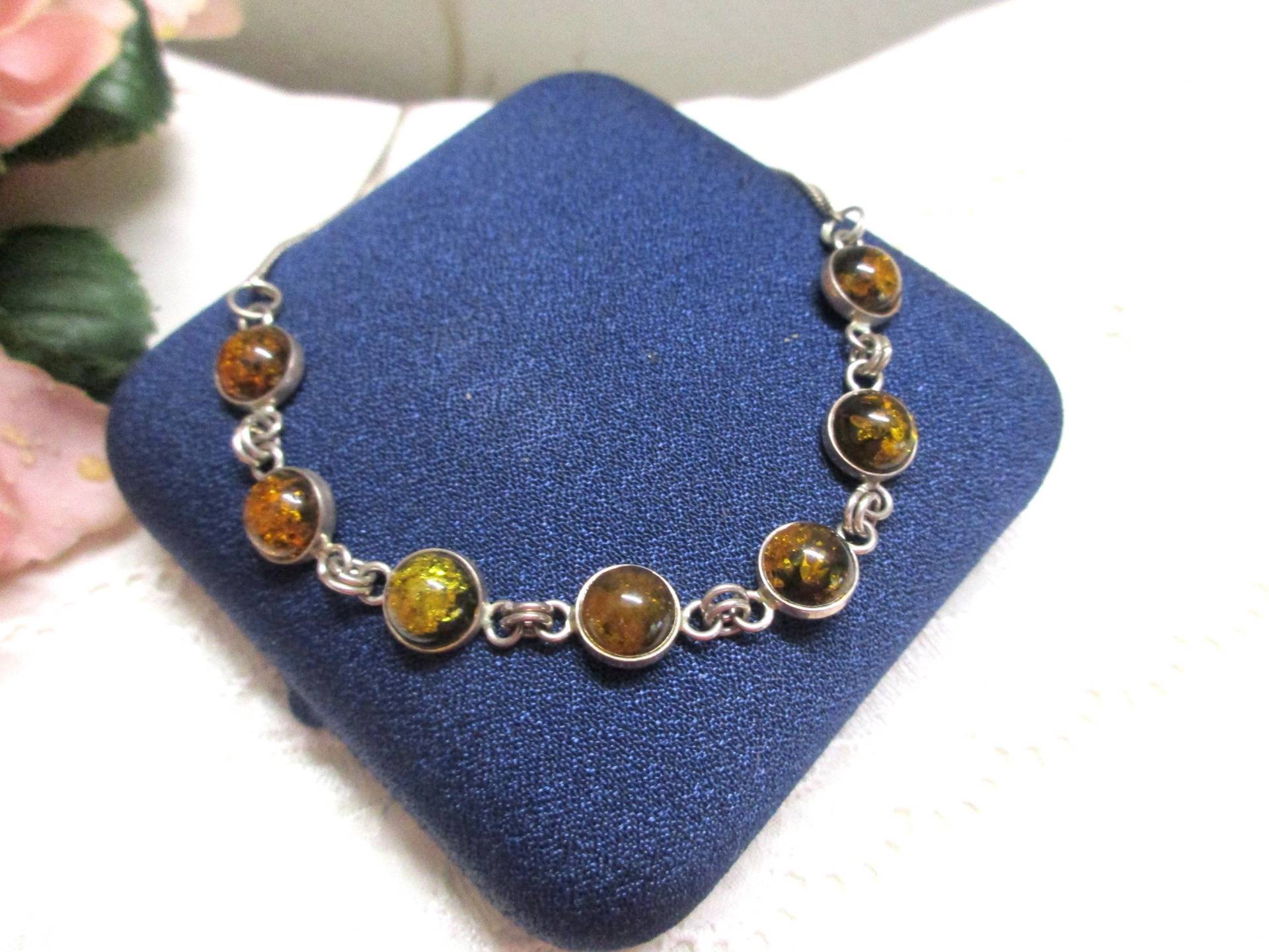 No 56 Schönes Silbercollier Mit Bernsteincabouchons 925 Vintage Silberkette cm Damenkette Baltisch Geschenk von VintageTausendSchoen