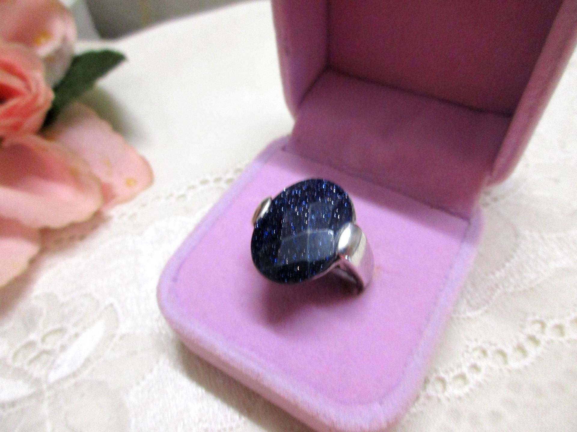 Zauberhafter Moderner Vintage Silberring Mit Blaufluss - Glasstein, Größe 54 17.2 Mm 925 Sterlingsilber von VintageTausendSchoen