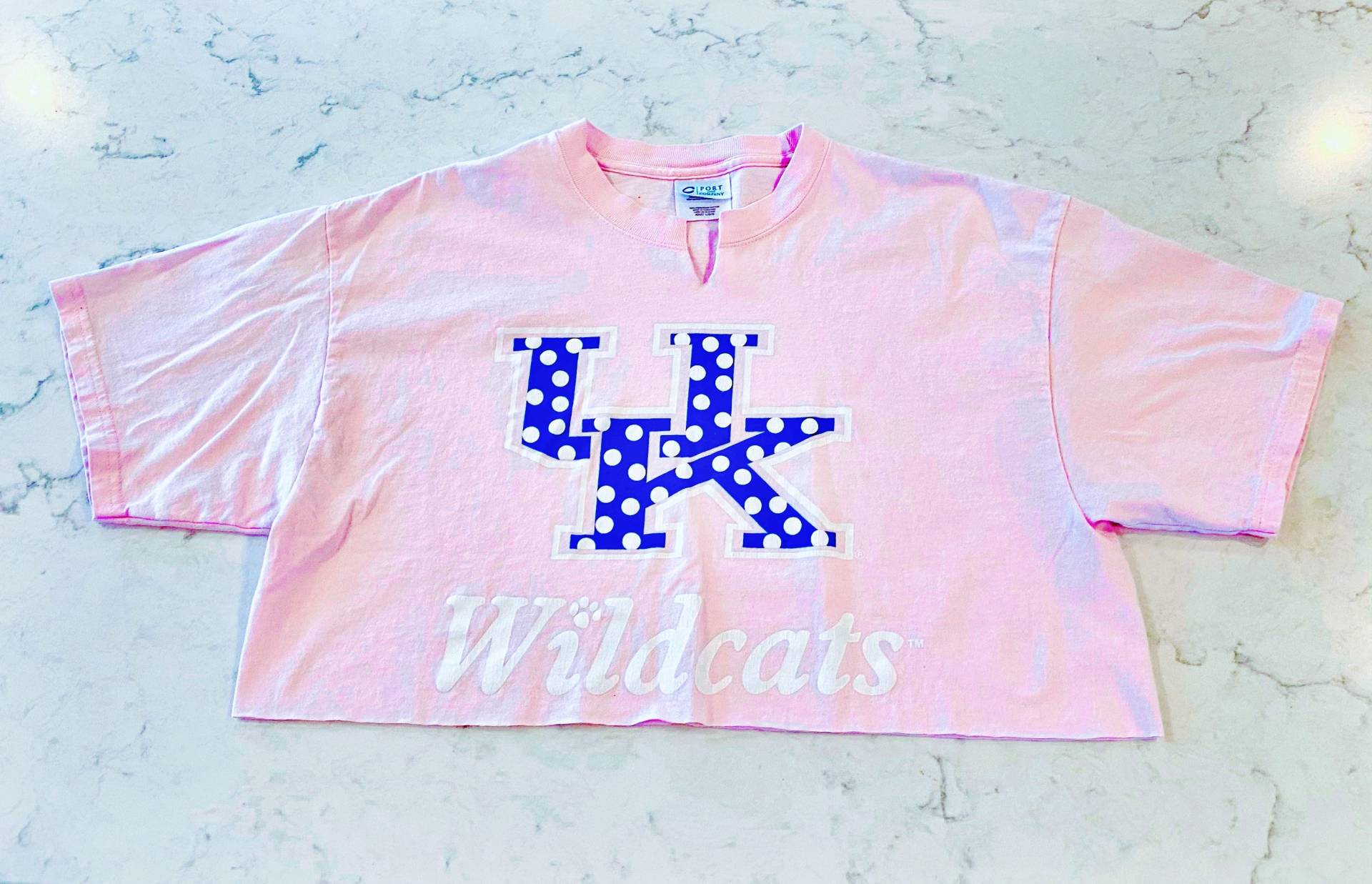 Gebleichtes Crop Top Der Universität Von Kentucky Pol von VintageTeesKY