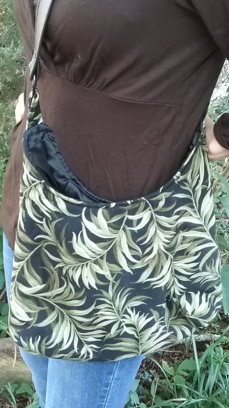 Handgefertigte Geldbörse Farn Print Hobo Tasche Lederband Gefüttert // Zuhause-Genäht Handgefertigte Geldbörse Farn Print Hobo Tasche Lederband Gefüttert // Zuhause-Genäht von VintageTemptress