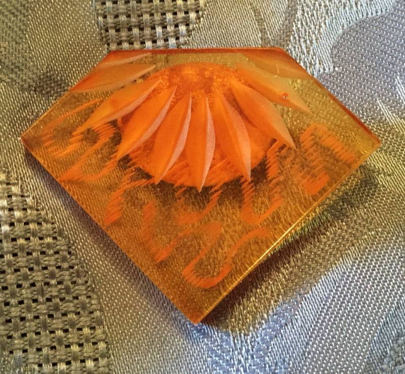 1930Er Jahre Art Deco Sunburst Motiv Butterscotch Bakelit Brosche von VintageTimeAfterTime