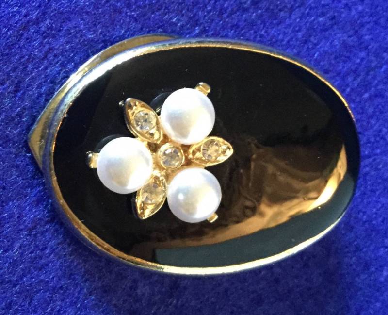 1950Er Jahre Floridian Gold-Ton Emaillierte Kleid Oder Schal Clip Und Abnehmbarer Revers Kunstperle Strass Kleeblatt Brosche von VintageTimeAfterTime