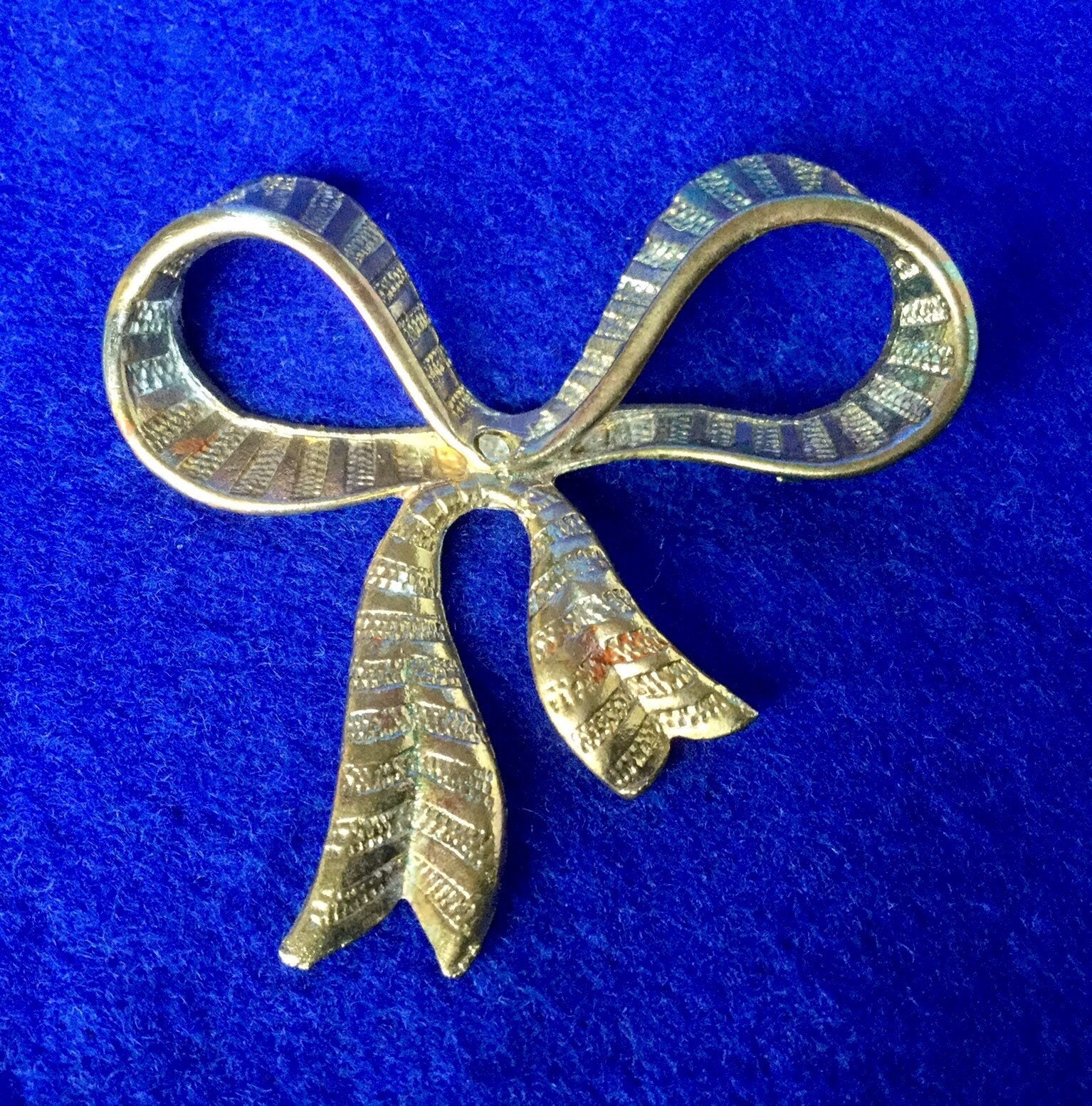 1950S Vintage Geknüpfte "Messing Schleife' Brosche von VintageTimeAfterTime