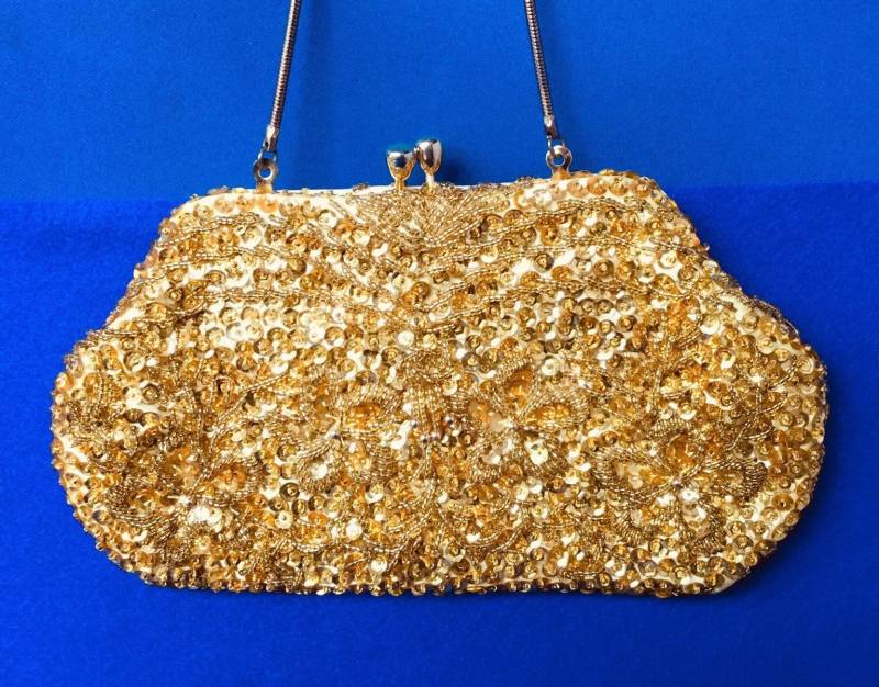 1950S Vintage Gold Abendtasche Mit Schlangenriemen, Glitzernden Goldperlen & Pailletten Gelbem Seidenfutter Made in Hongkong von VintageTimeAfterTime