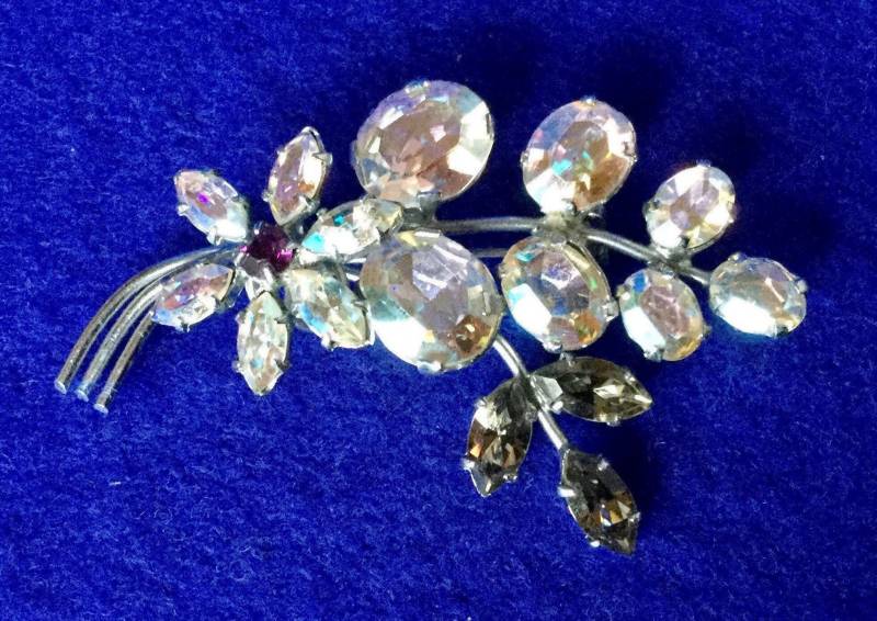 Vintage 1950Er Jahre Aurora Borealis Strass Brosche von VintageTimeAfterTime