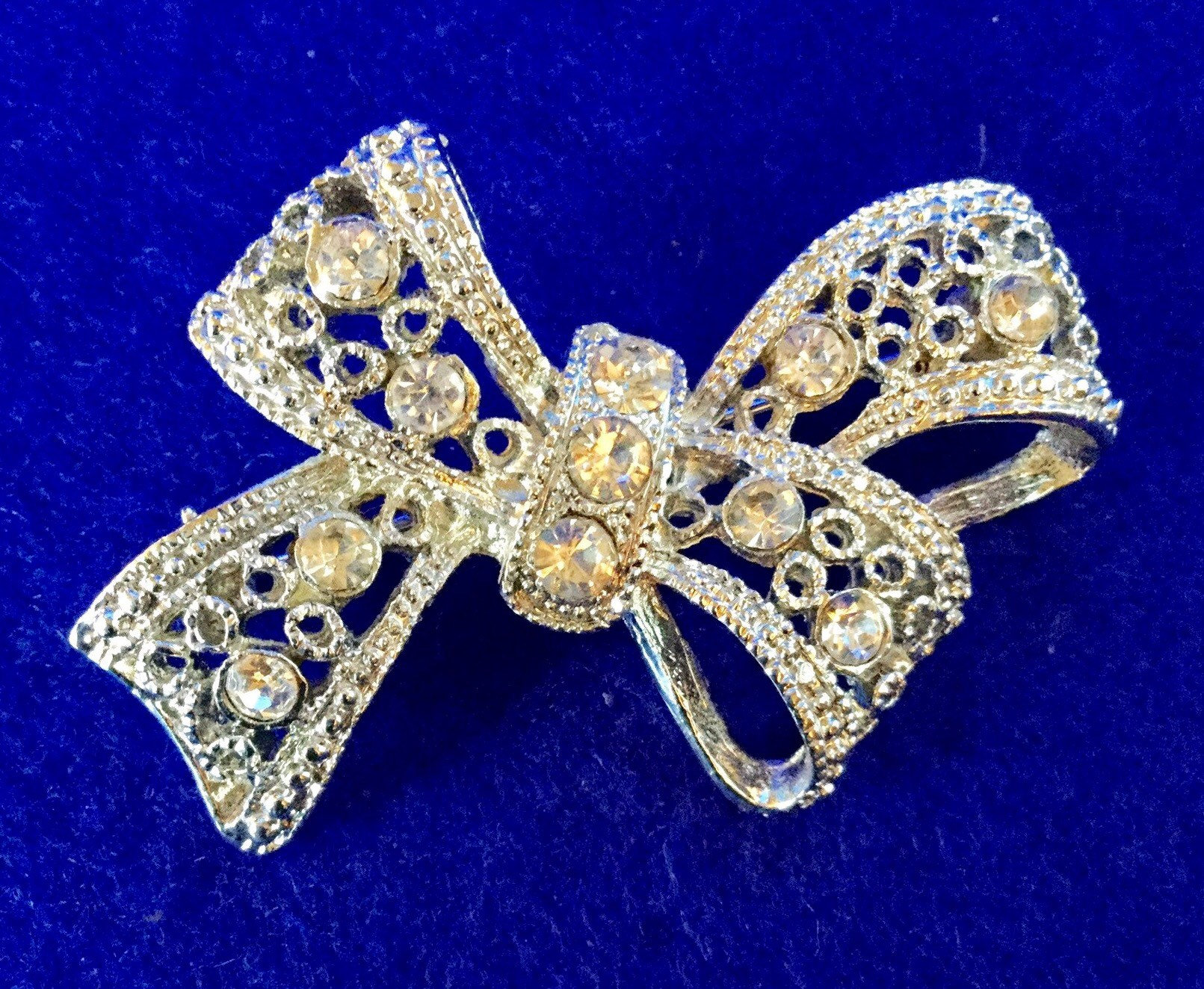 Vintage 1960Er Jahre Jugendstil Schleifen-Brosche von VintageTimeAfterTime