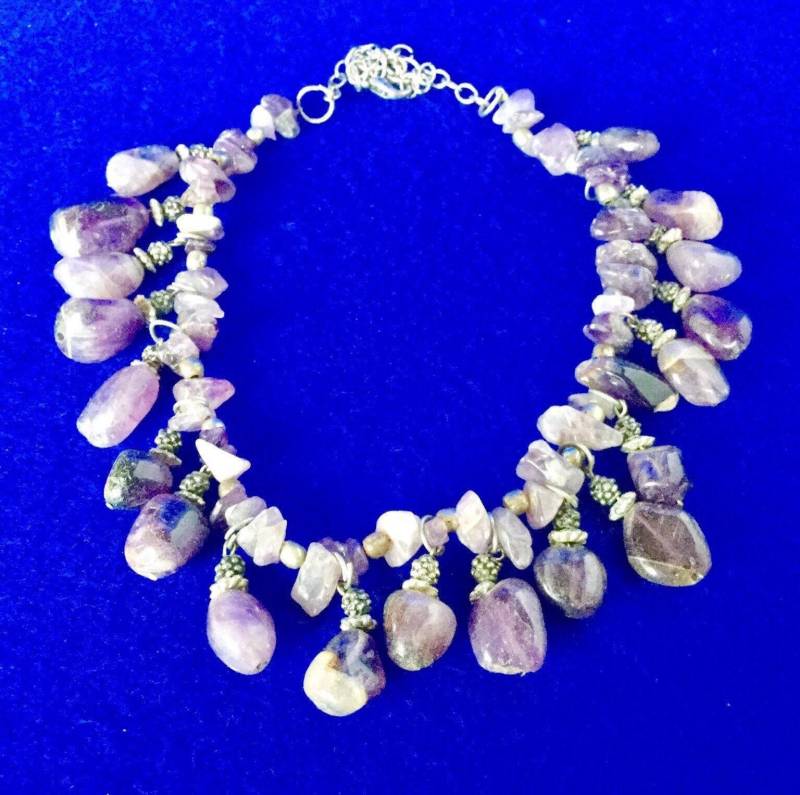 Vintage Amethyst Halskette - Einzigartige Boho Polierte & Silberfarbene Mit 19 Teardrop Anhängern von VintageTimeAfterTime