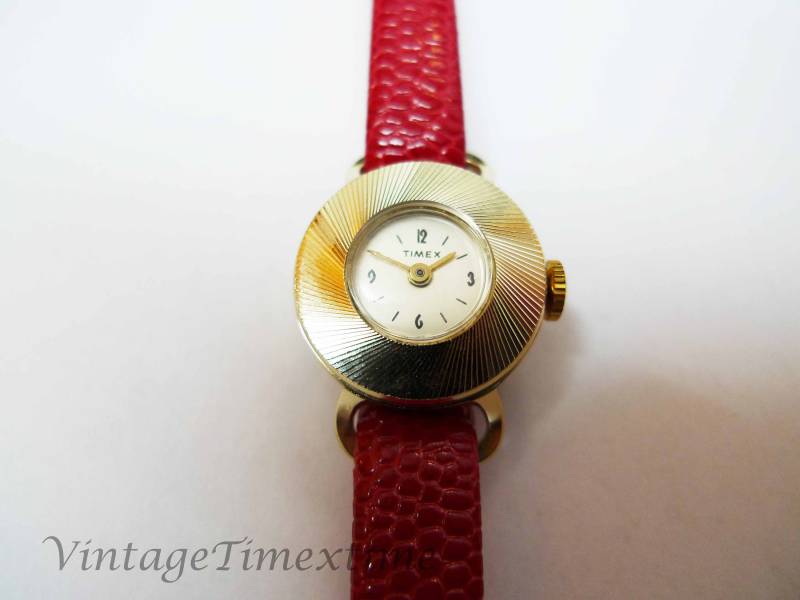Timex Frau Retro 1972 Silber Zifferblatt Handaufzug Uhrwerk von VintageTimexTime
