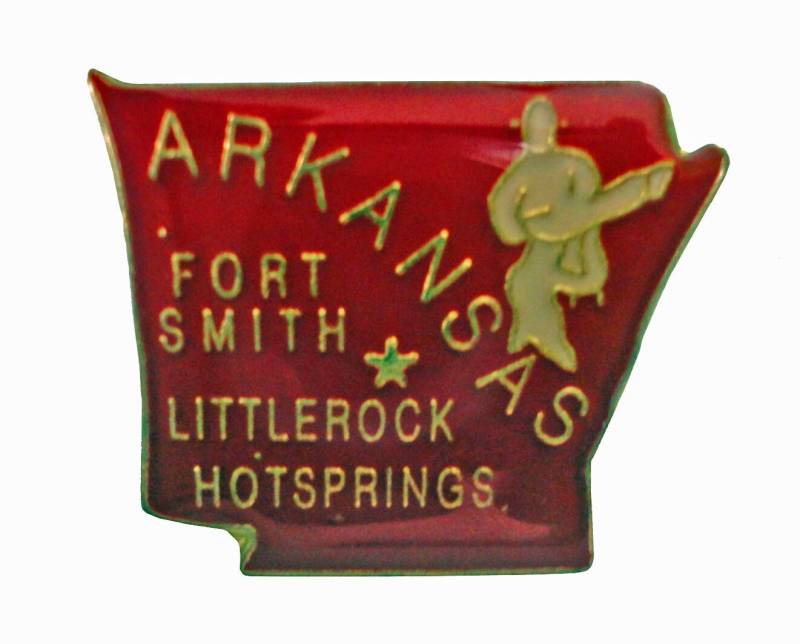 Vintage Arkansas State Emaille Anstecker Fort Smith, Little Rock, Hot Springs Vintage Arkansas State Emaille Anstecker Fort Smith, Little Rock, Hot Springs von VintageTrafficUSA