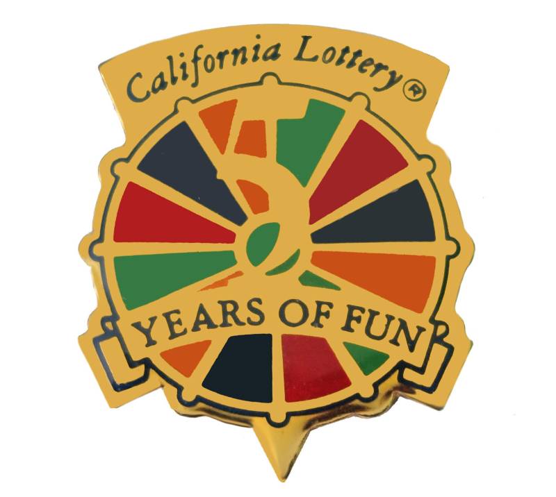 California State Lottery Vintage Emaille Pin Anstecknadel von VintageTrafficUSA