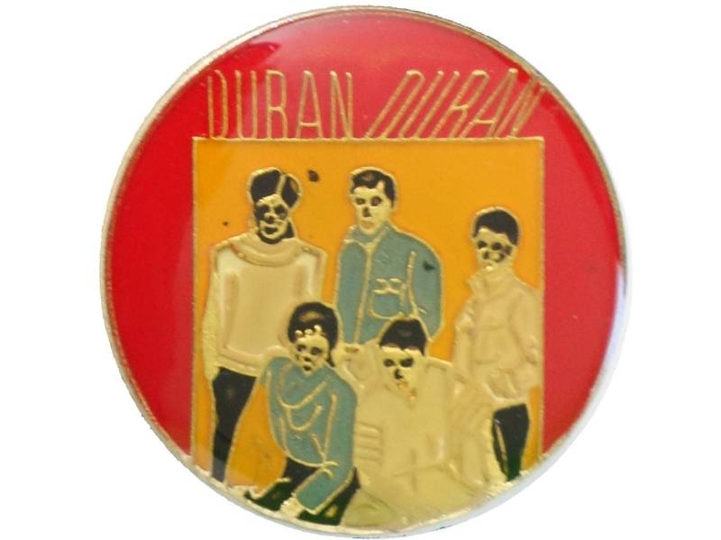 Duran Vintage Emaille Pin Anstecknadel Piback Revers Abzeichen 1980Er Jahre Pop Rock Tournee Konzerterinnerungsstücke Duran Vintage Emaille Pin Anstecknadel Piback Revers Abzeichen 1980Er Jahre Pop Rock Tournee Konzerterinnerungsstücke von VintageTrafficUSA