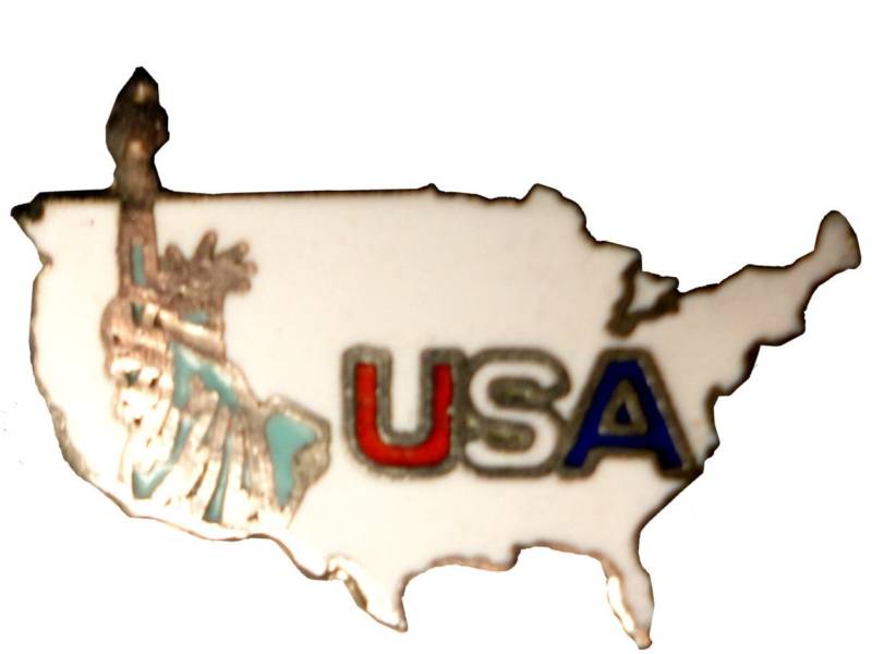 Vintage Freiheitsstatue Emaille Pin Usa Flagge Anstecknadel Vintage Freiheitsstatue Emaille Pin Usa Flagge Anstecknadel von VintageTrafficUSA