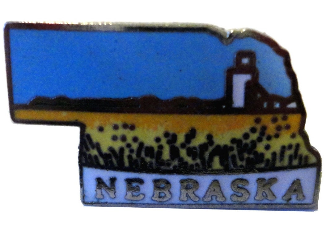 Nebraska State Vintage Emaille Anstecknadel Revers Abzeichen Landschaft Mafco Pinback von VintageTrafficUSA
