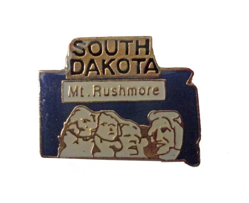 South Dakota State Vintage Emaille Pin Anstecknadel Sd Mount Rushmore Pinback South Dakota State Vintage Emaille Pin Anstecknadel Sd Mount Rushmore Pinback von VintageTrafficUSA