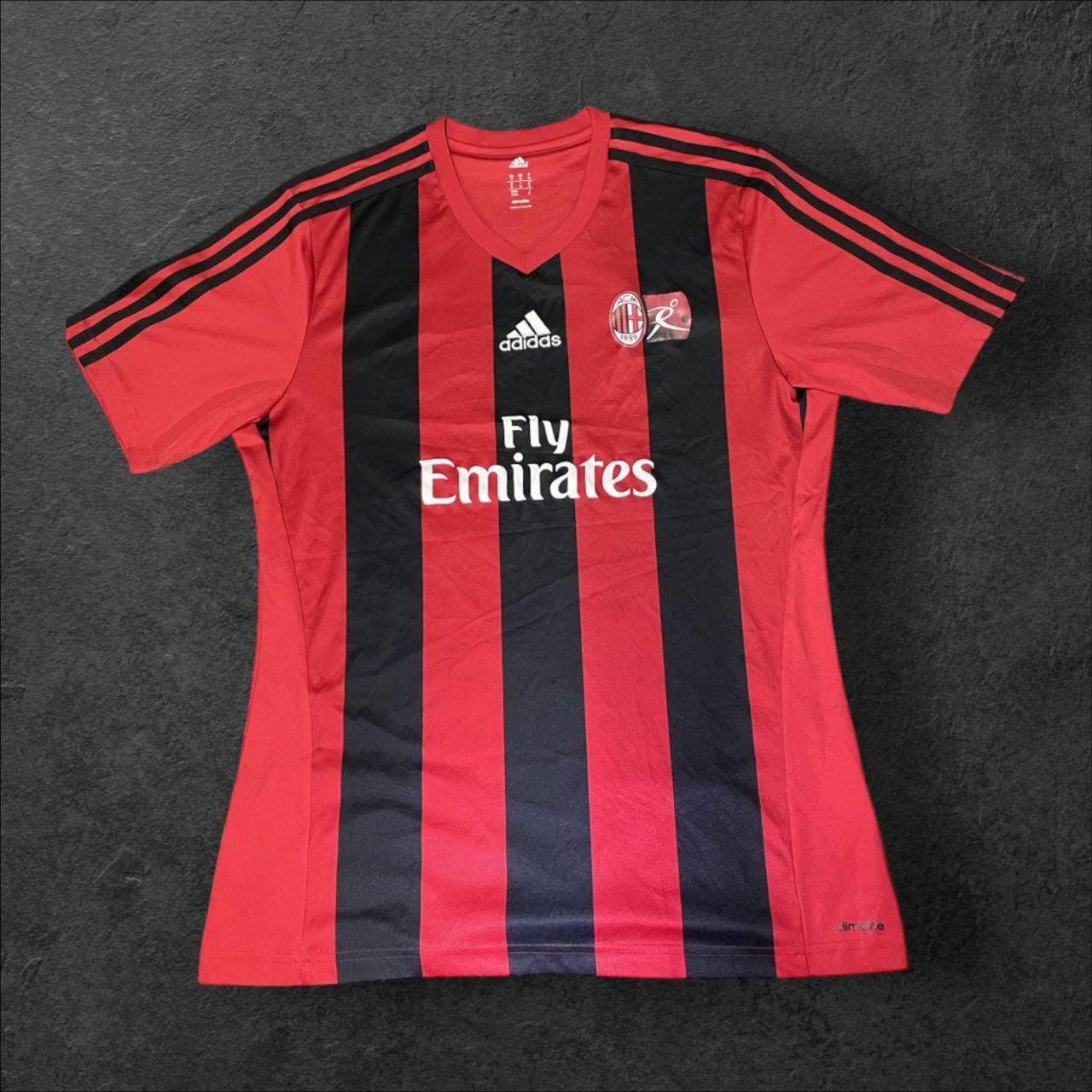 Original Ac Milan Heimtrikot 2014/2015 - Adidas Fly Emirates Größe M Top Zustand Vintage Football Shirt von VintageTrikotDE