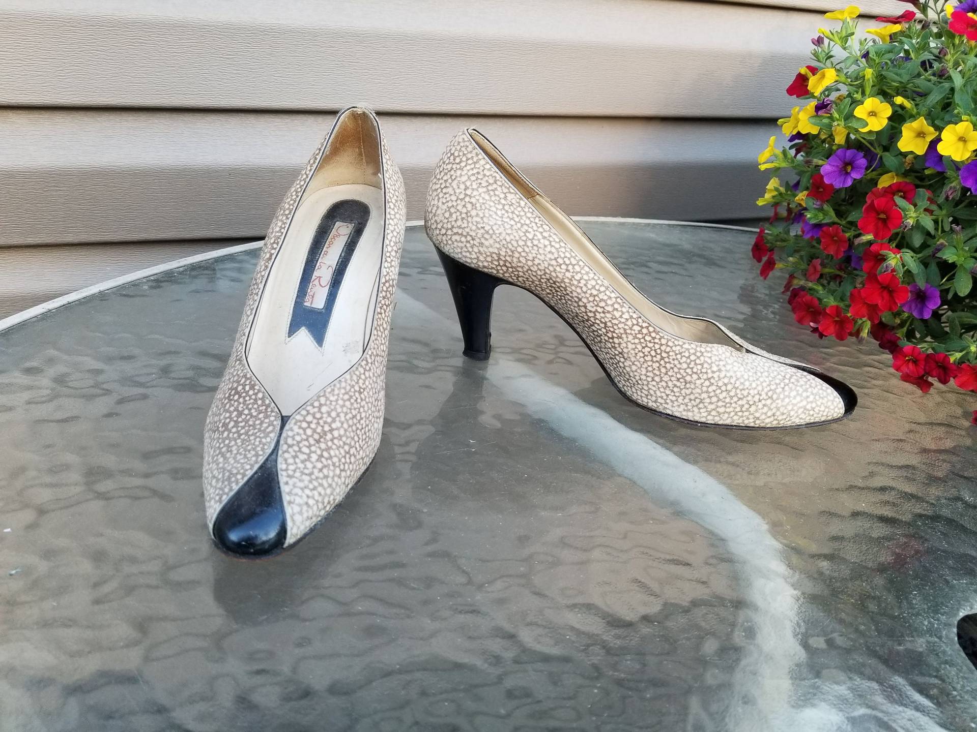 Jahrgang Oscar De La Renta High Heels Wildleder Und Leder-Sz-8 Jahrgang Oscar De La Renta High Heels Wildleder Und Leder-Sz-8 von VintageVarietyCo