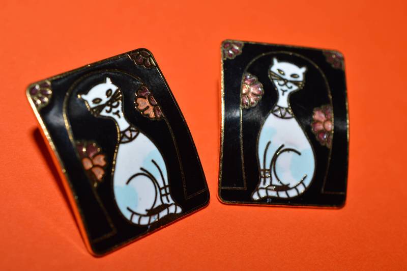 Bezaubernde Gemälde Mit Gemälden Und Bezaubernde Gemälde Mit Gemälden Und von VintageVernisage