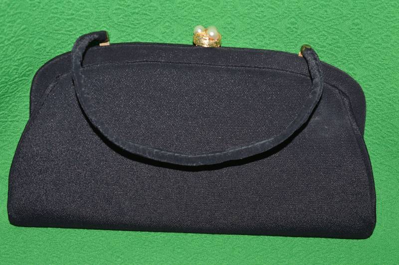 Vintage Abend Schwarz Satin Handtasche Clutch Geldbörse Schwarzer Stoff 1950-60 von VintageVernisage