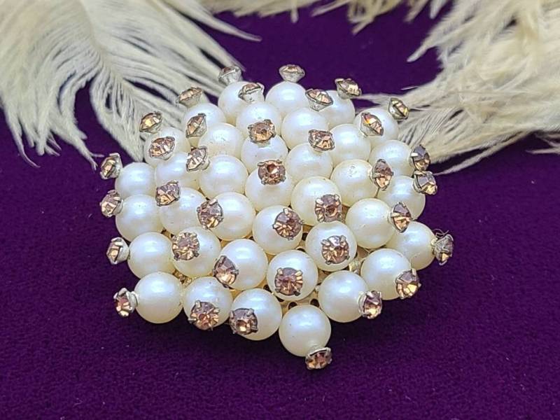 Vintage Faux Perlen Cluster Topas Pfirsich Strass Zacken-Set Unsigned Brosche Pin Mögliche Japan-Made Starburst von VintageVillageGems