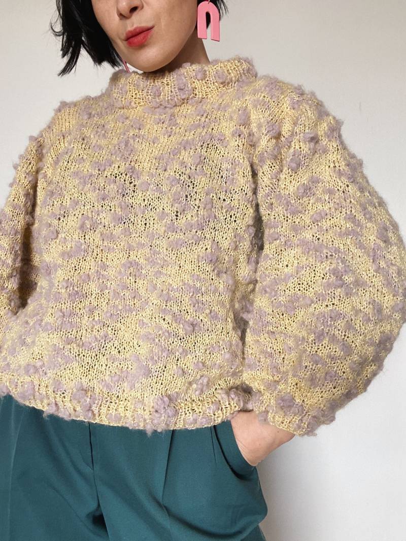 Handgestrickter Damen Pullover|Unikat|Einzelstück| Hand Made| Ballonärmeln| Alpaka| Tupfen von VintageWarm