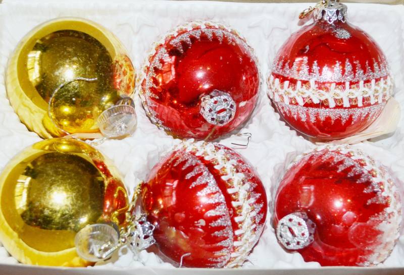 6 Vintage Weihnachtskugeln Rot /Gold Glas 50Er Jahre Fifties 70Er Jahre Retro Christmas Santa Mid Century von VintageAhoi