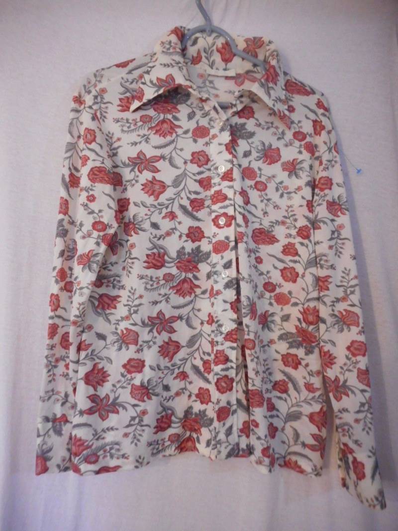 Jahrgang Sz M Oder L Hübsche Blumen Top B-23.5 Jahrgang Sz M Oder L Hübsche Blumen Top B-23.5 von VintageWoofatorium