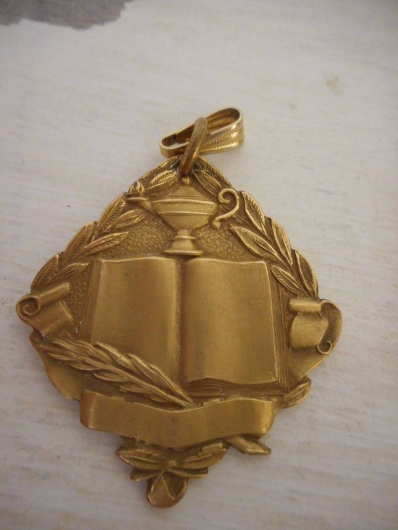 Vintage Zustand Finden 1925 10K Gold Gefüllt Deklamationspreis Charme Anhänger Vintage Zustand Finden 1925 10K Gold Gefüllt Deklamationspreis Charme Anhänger von VintageWoofatorium