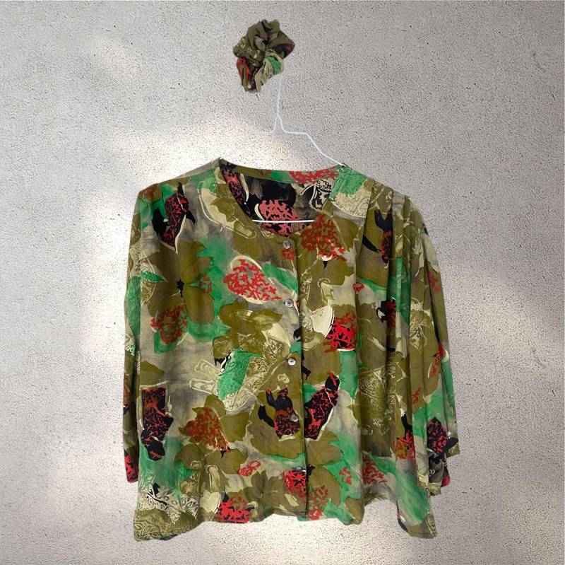 Vintage Crop Blouse Scrunchie Set von VintageandwavesShop