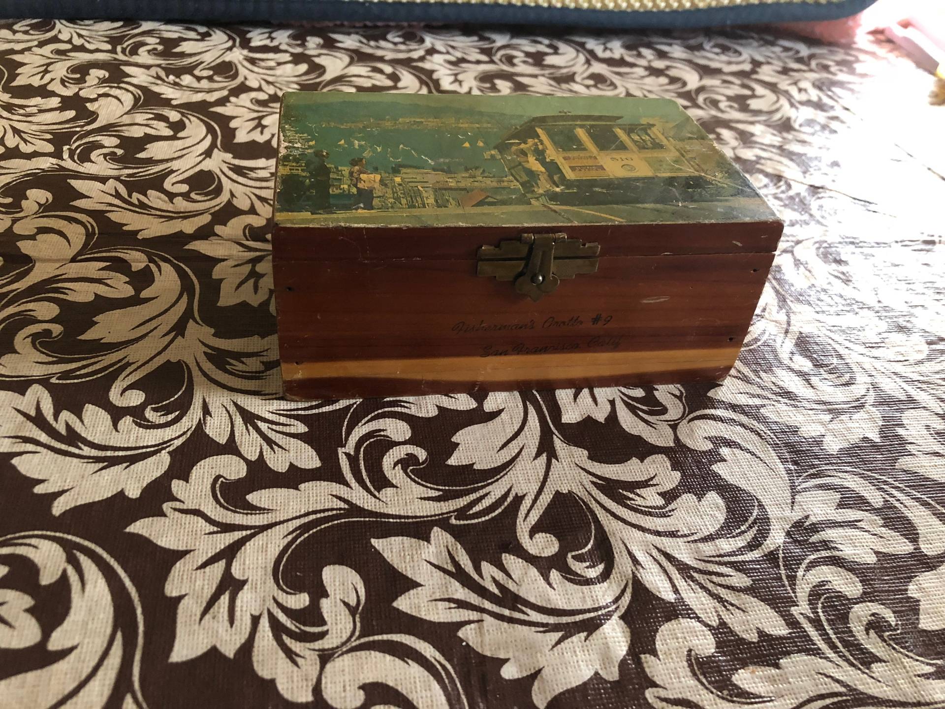 Jahrgang San Francisco Holz Schmuck-Box Jahrgang San Francisco Holz Schmuck-Box von VintageantiquByWayne