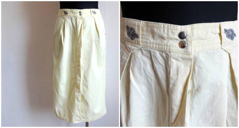 Vintage 70Er Jahre Les Copains Hellgelb Midirock Mit Knöpfen Bestickte Knoten Hohe Taille Ohne Taschen Damen Baumwollrock Made in Italy von Vintageby2sisters