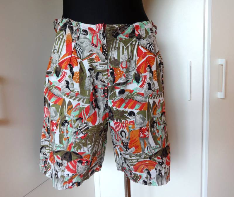 Vintage Weites Bein Shorts Völker Print Damen Baumwolle Sommer Kleidung 90Er Jahre Größe 42 Freizeit von Vintageby2sisters