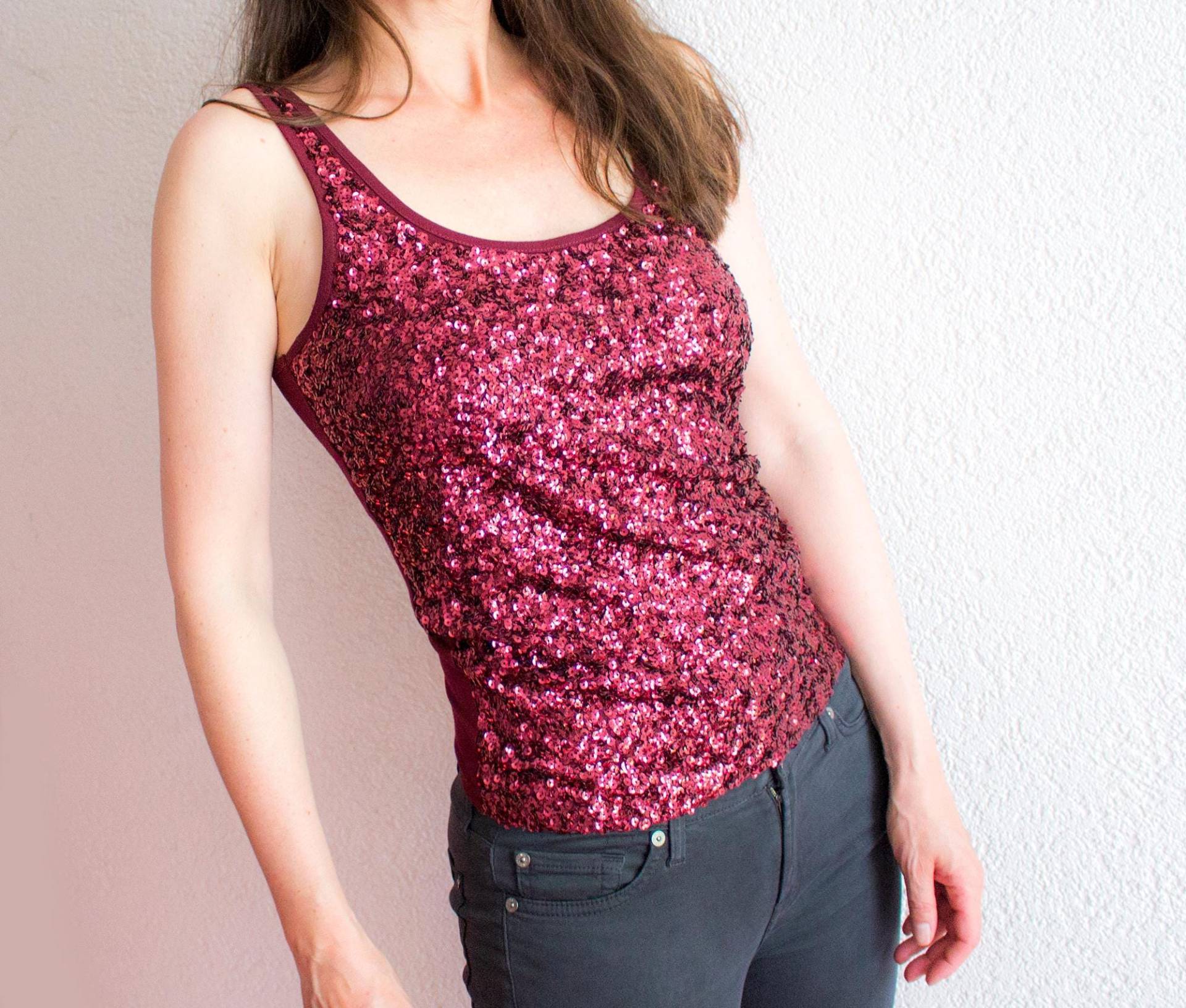 Rot Glitzer Pailletten Top, Jersey Oberteil, Vintage Allover Tank Weihnachtsfeier Party Top von VintagebyTigerlilly